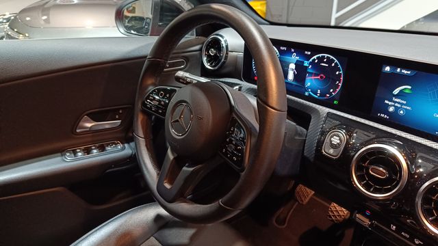 MERCEDES-BENZ CLA CLA 180 Shooting Brake 2019