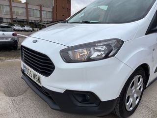 Ford Transit Courier 2022 Trend Van