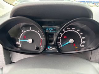 Ford Transit Courier 2022 Trend Van