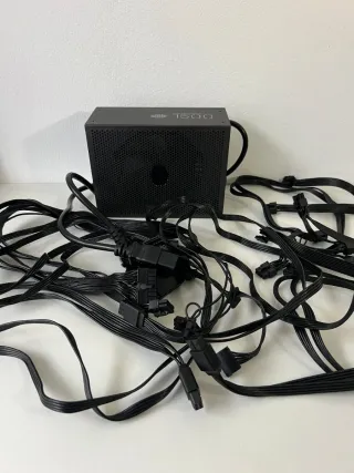 1500W 80+Titanium CoolerMaster MasterWatt