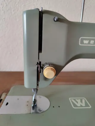 Máquina de coser Wertheim