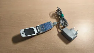 Lote de 3 cellulari Nokia e Samsung