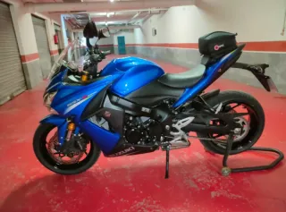 Suzuki GSX-S1000F Azul