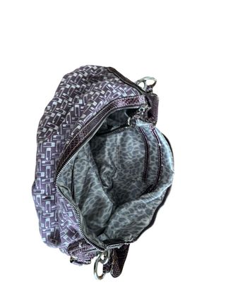Bolso de Hombro Guess Morado y Plateado