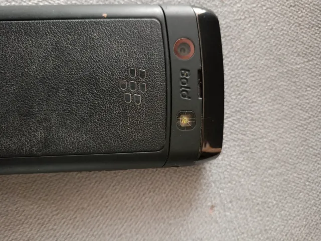 BlackBerry Bold 9780 Negro