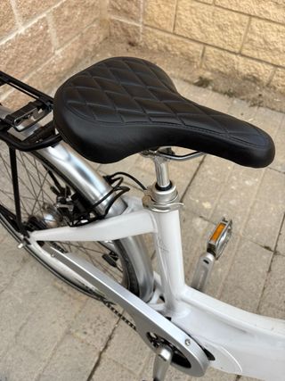 Bicicleta Eléctrica Blanca