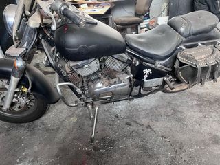 Kawasaki VN800 Vulcan Negra