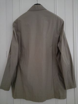 Chaqueta/gabardina Zara Sport