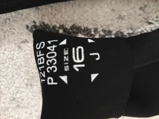 Tuta in neoprene 4/3 Rip Curl. Taglia 16.