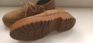 Zapatos de ante marrones