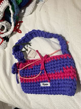 Bolso artesanal de trapillo se vende po u/ o todas