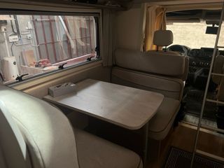 Alquiler autocaravana 6 plazas viajar y dormir