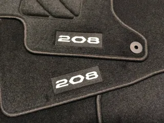 * Peugeot 208 MHEV Alfombrillas a medida