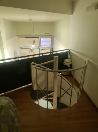 Local comercial con sobre planta