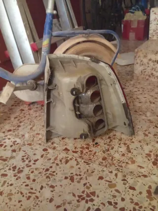 Piloto trasero izquierdo Opel Astra