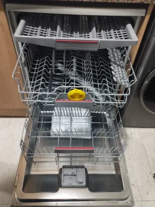 Lavavajillas Bosch Serie 4 usada dos veces