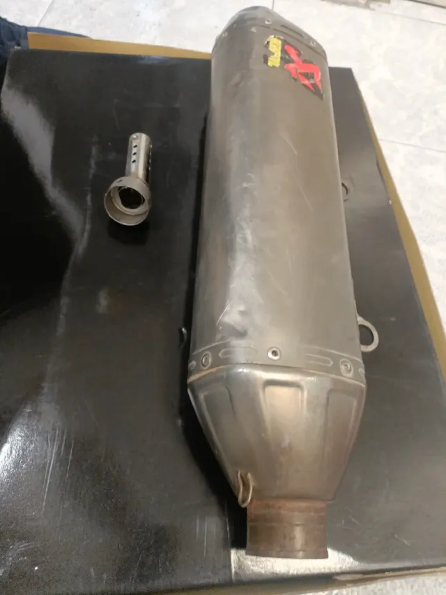 Silencioso Akrapovic KTM Husqvarna