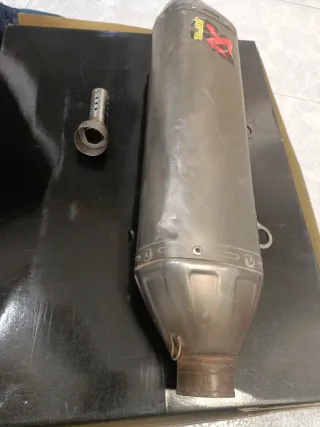 Silencioso Akrapovic KTM Husqvarna