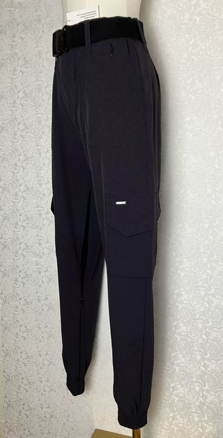 Pantalones cargo negros con cinturón Talla S Aim'n