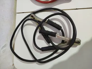 Pinzas de batería para coche