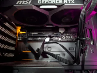 Caja PC + Gráfica PNY 1660 + MSI 2060