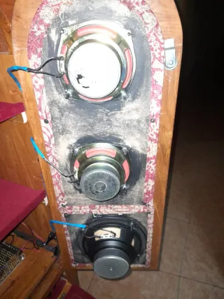 Mueble con equipo de sonido. Venta en persona.