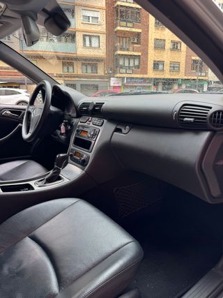 Mercedes-Benz Clase C 2001
