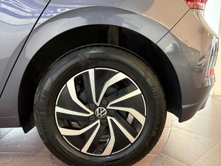 VOLKSWAGEN Polo Life 1.0 TSI 70kW 95CV