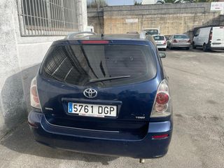 Toyota Corolla Verso 2005