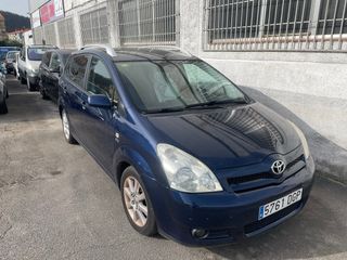 Toyota Corolla Verso 2005