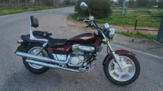 Hyosung Aquila 125cc Cruiser