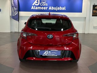 TOYOTA Corolla 1.8 125H BUSINESS PLUS ECVT