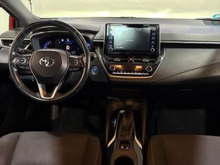 TOYOTA Corolla 1.8 125H BUSINESS PLUS ECVT