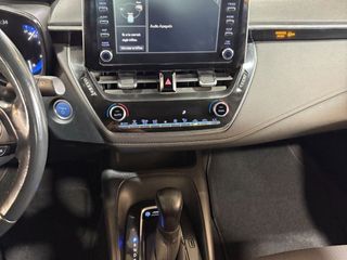 TOYOTA Corolla 1.8 125H BUSINESS PLUS ECVT