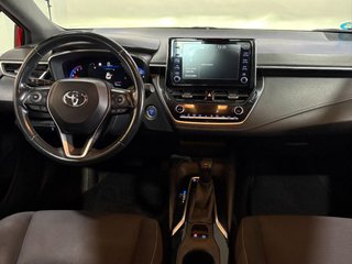 TOYOTA Corolla 1.8 125H BUSINESS PLUS ECVT