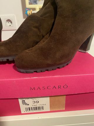 2 pares de Botines MASCARÓ Talla 39 negro y marrón