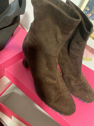 2 pares de Botines MASCARÓ Talla 39 negro y marrón