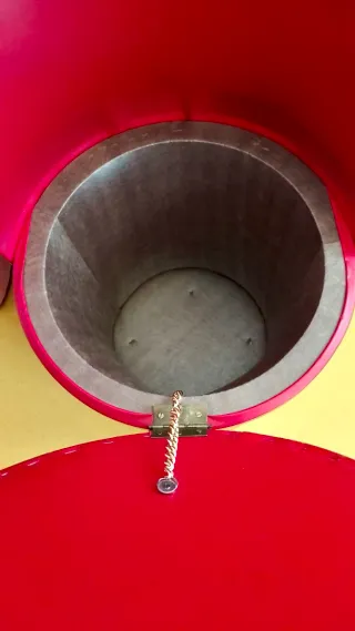 Poltrona rossa vintage