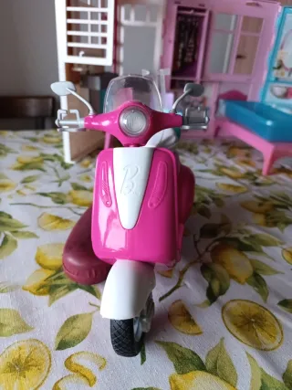 Coche y moto Barbie