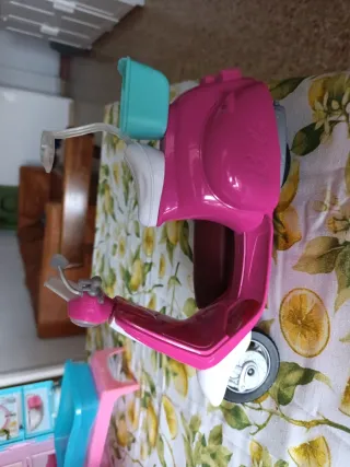 Coche y moto Barbie