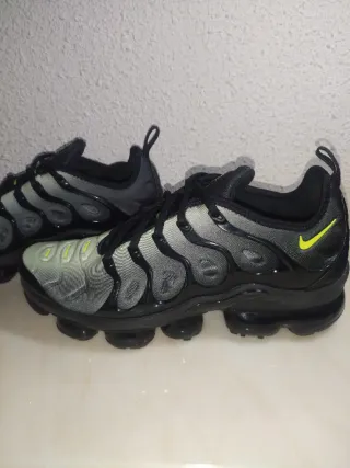 Nike Air VaporMax Plus Negro/Verde