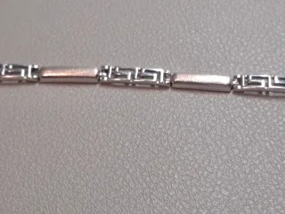 Pulsera ORO BLANCO 18K   Peso: 5, 31 gramos