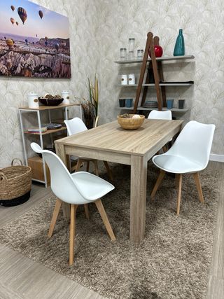 Mesa Comedor Moderna + 4 Sillas Acolchadas