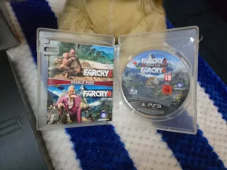 PlayStation 3 Slim 320GB + Far Cry 3 e Far Cry 4
