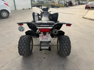 Suzuki LTZ 400 Black Edition