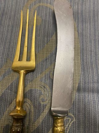 Tenedor y cuchillo antiguo estilo francés