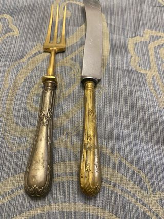 Tenedor y cuchillo antiguo estilo francés