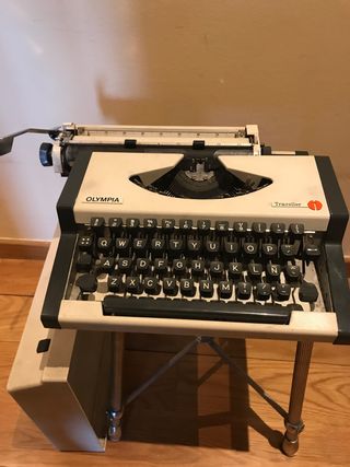 Máquina de escribir Olympia Traveller