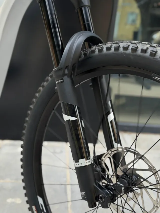 Bicicleta BH AtomX Eléctrica Carbono