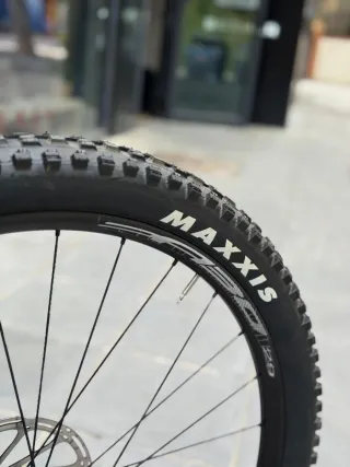 Bicicleta BH AtomX Eléctrica Carbono